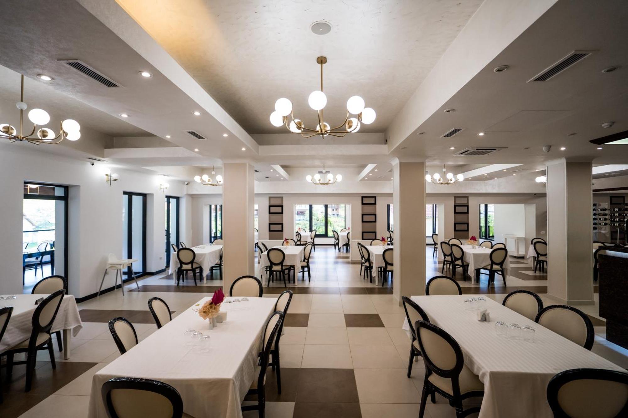 Hotel Roman Maramures - Ski & Spa Resort Statjunea Borsa Luaran gambar